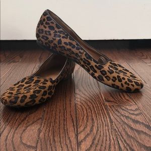Clark’s calf hair leopard print flats, size 10